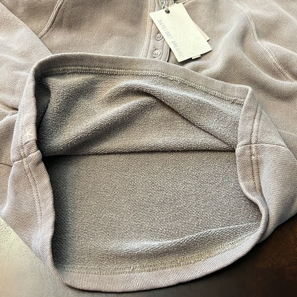 Barefoot Dreams Malibu Collection® Youth Brushed Terry Henley Pullover. - Picture 10 of 13